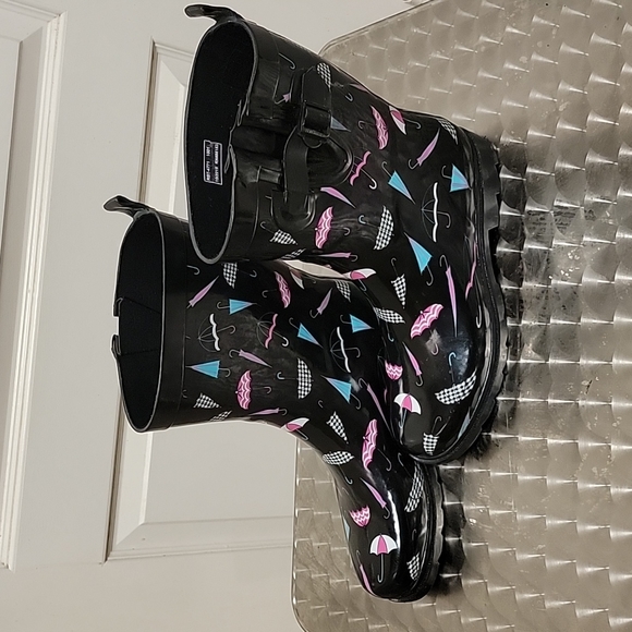 Capelli size 11 Rain black boots with umbrellas design - Picture 3 of 6